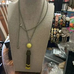 Talbots long yellow necklace‎